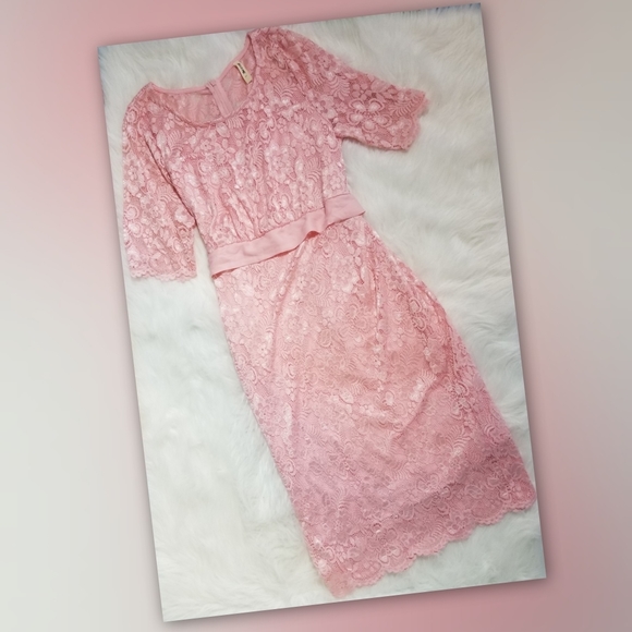 Lace Maternity Dress - Classy & Comfortable - Picture 2 of 4